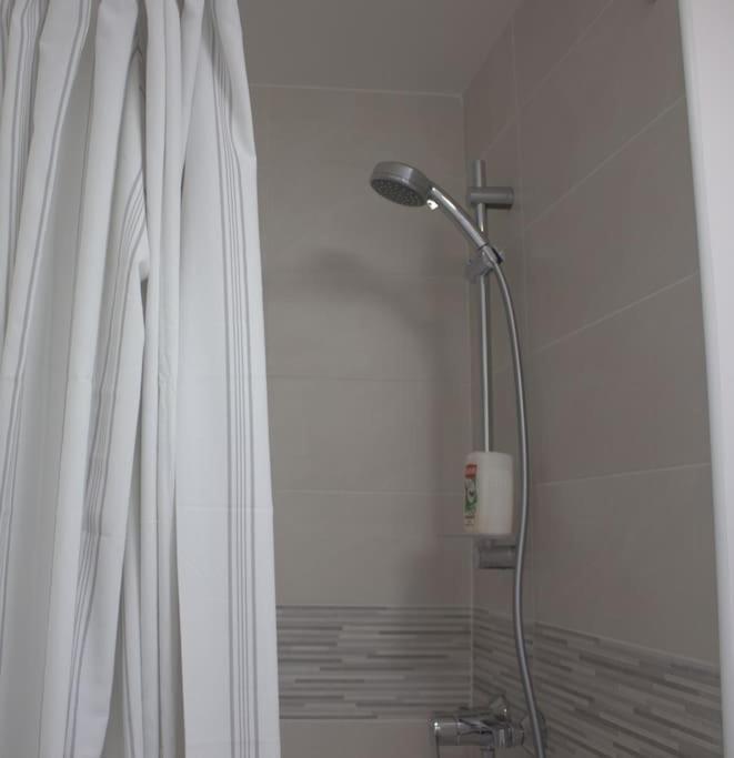 Studio Paris Sud A Cote Du Metro Appartement Villejuif Buitenkant foto