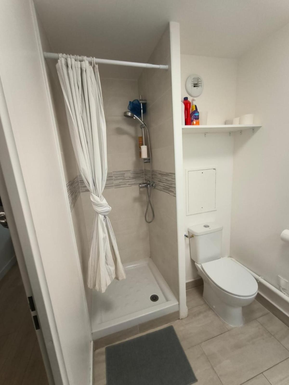 Studio Paris Sud A Cote Du Metro Appartement Villejuif Buitenkant foto